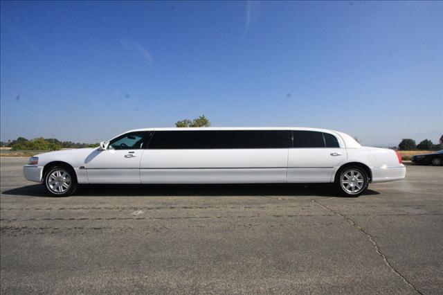 2012 Lincoln Town Car for sale