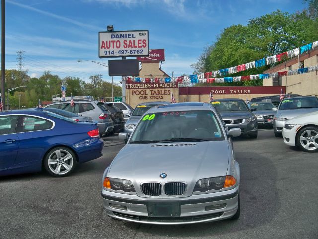 2000 BMW 3 series