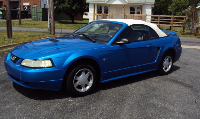 2000 Ford Mustang for sale