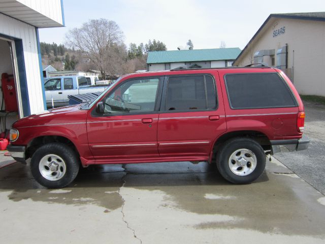 1998 Ford Explorer - Colville, WA